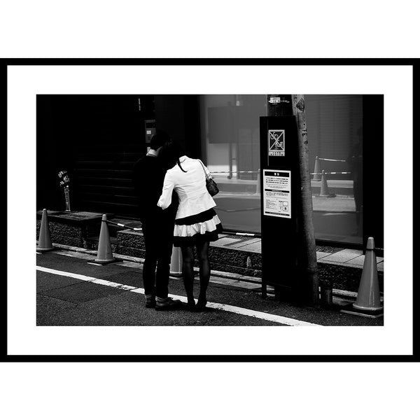 Lovers Standing On The Concrete (Crow & Heron), Shijo-dori, Kasabokocho, Kyoto